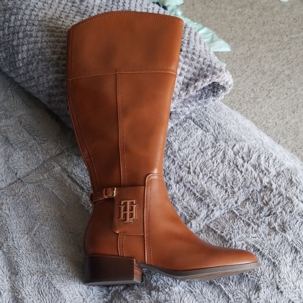 Tommy Hilfiger Wide Calf Boots